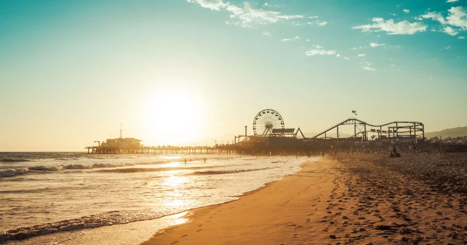Outdoor Adventures in Los Angeles: Hiking Trails, Beaches & Scenic Views
